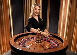 Studio dealer langsung qq888bet Spadegaming dengan teknologi multi-kamera